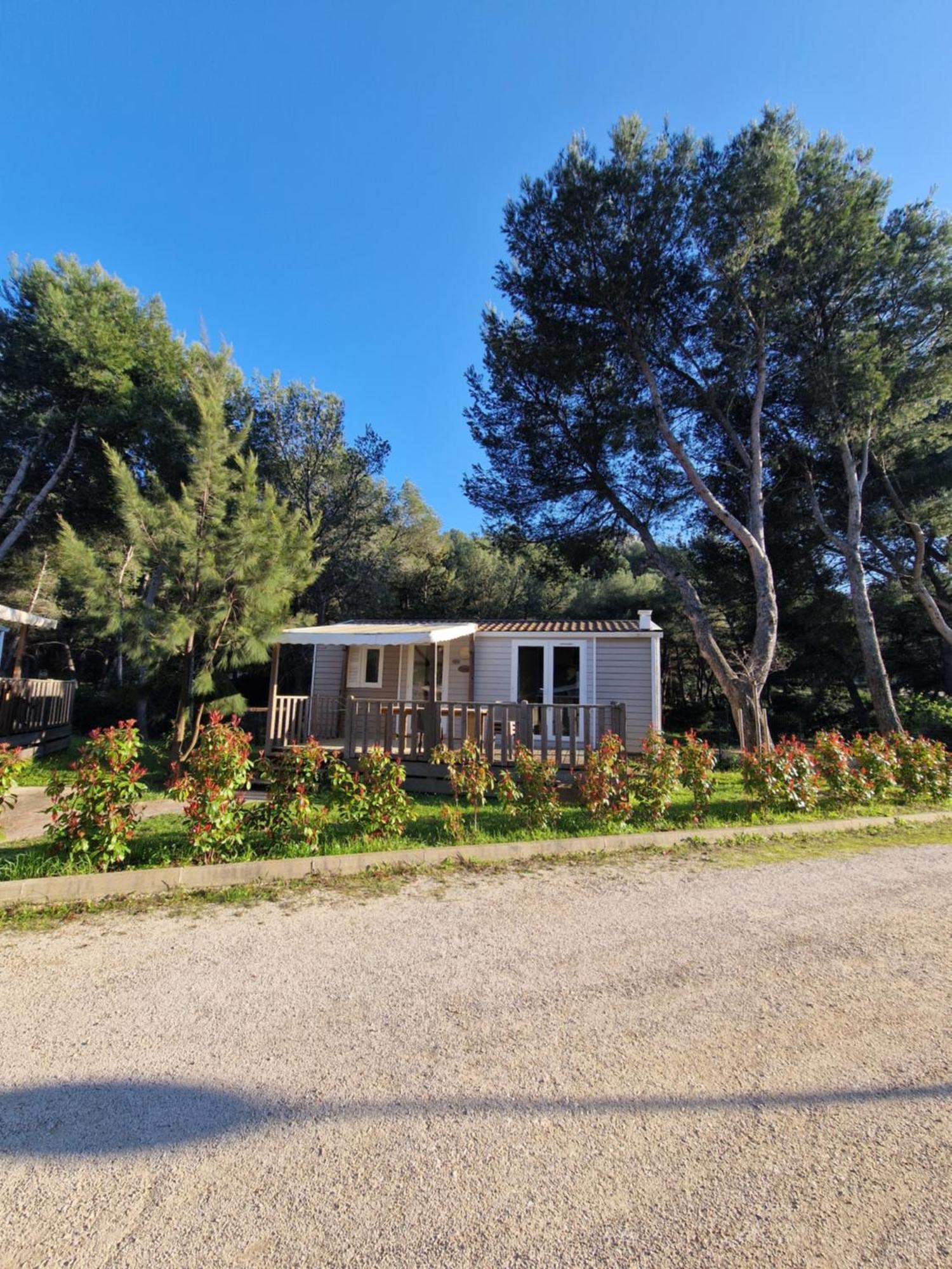 Camping Aux Portes De Cassis روكفور-لا-بيدول المظهر الخارجي الصورة