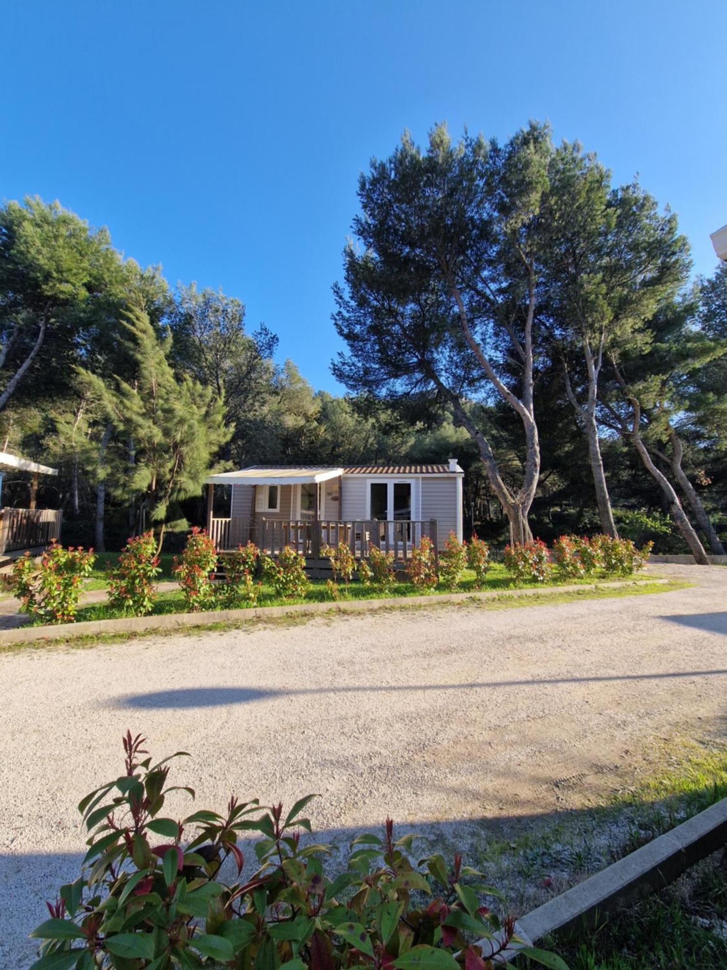 Camping Aux Portes De Cassis روكفور-لا-بيدول المظهر الخارجي الصورة