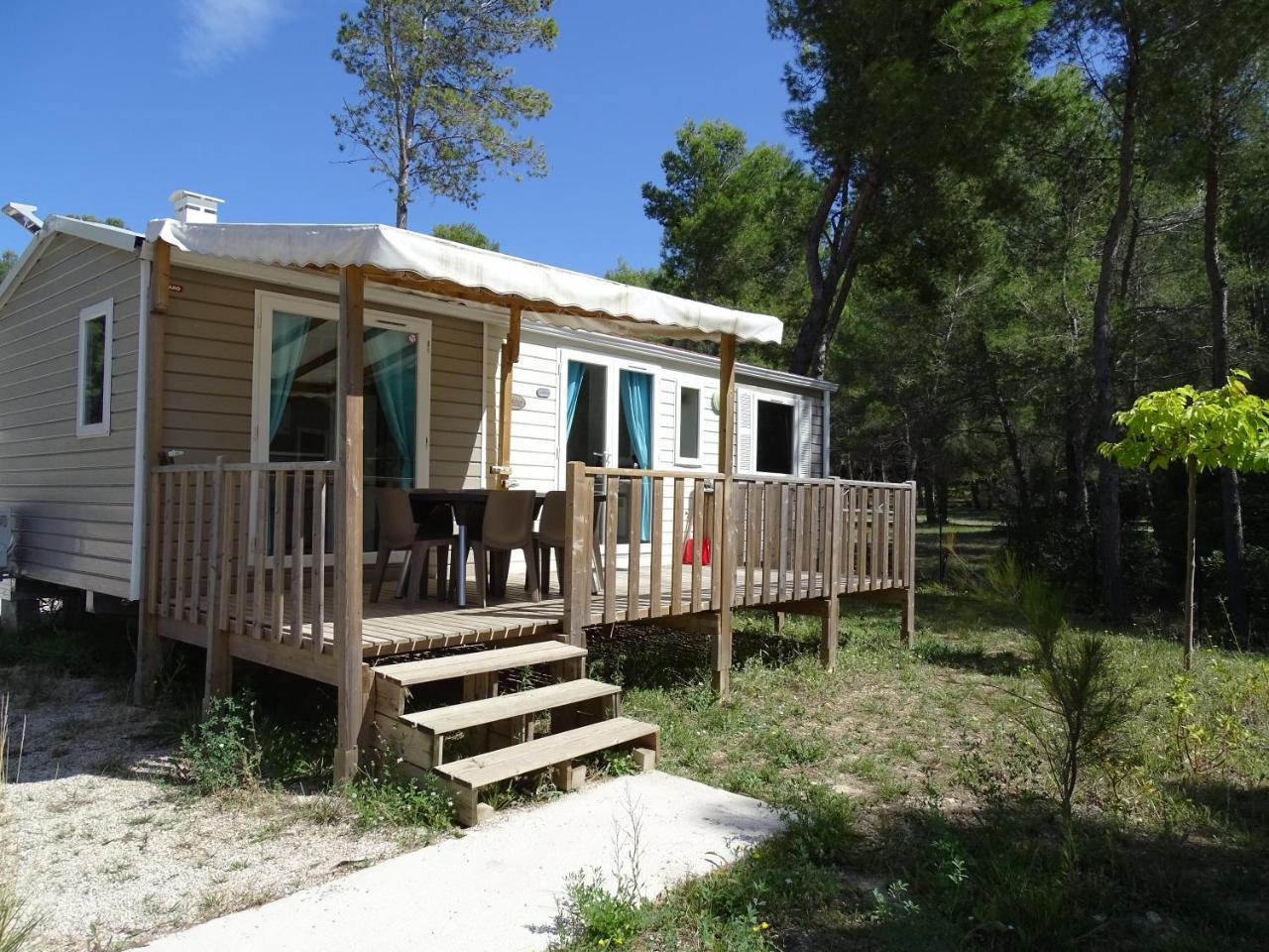 Camping Aux Portes De Cassis روكفور-لا-بيدول المظهر الخارجي الصورة