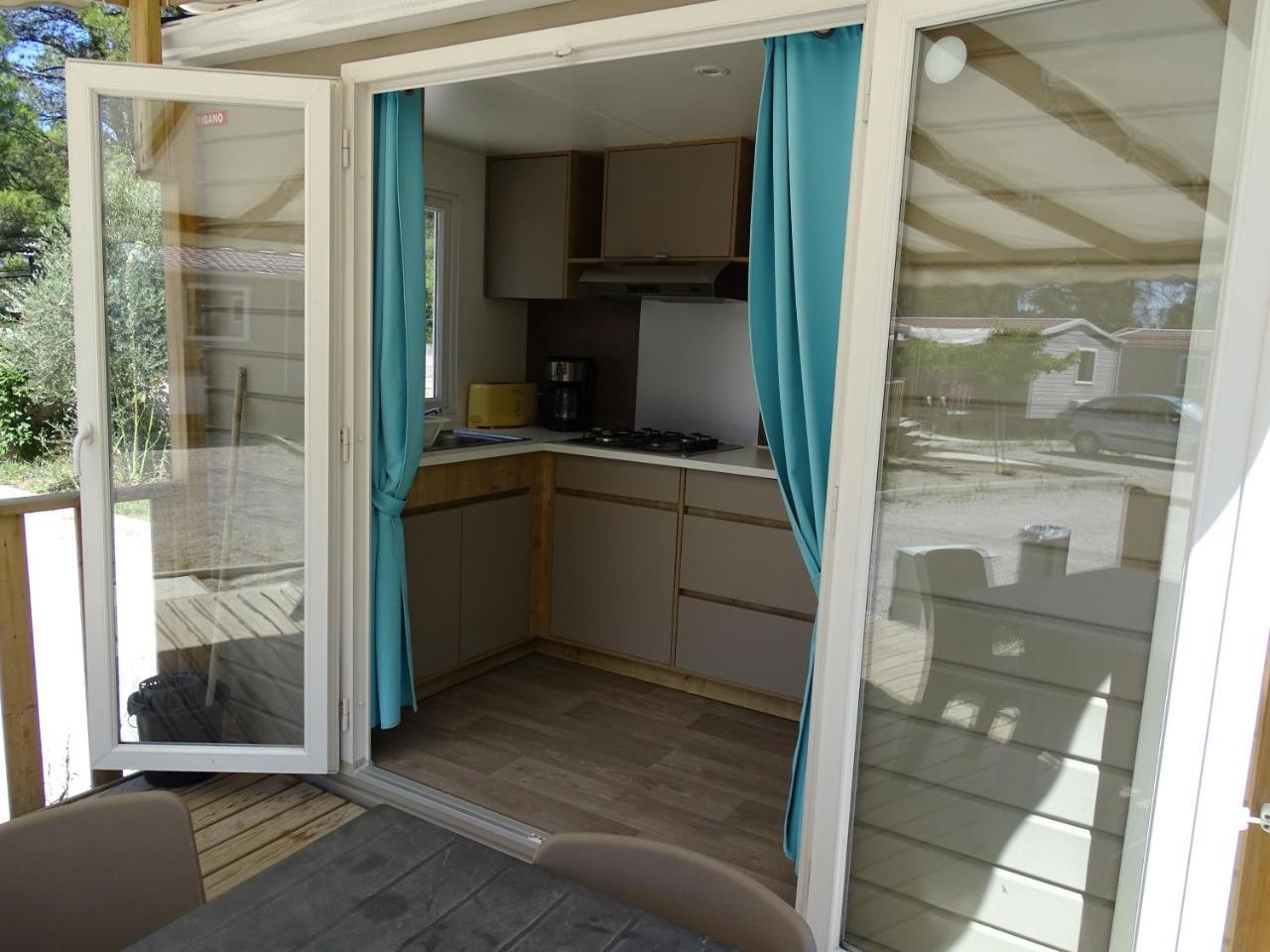 Camping Aux Portes De Cassis روكفور-لا-بيدول المظهر الخارجي الصورة